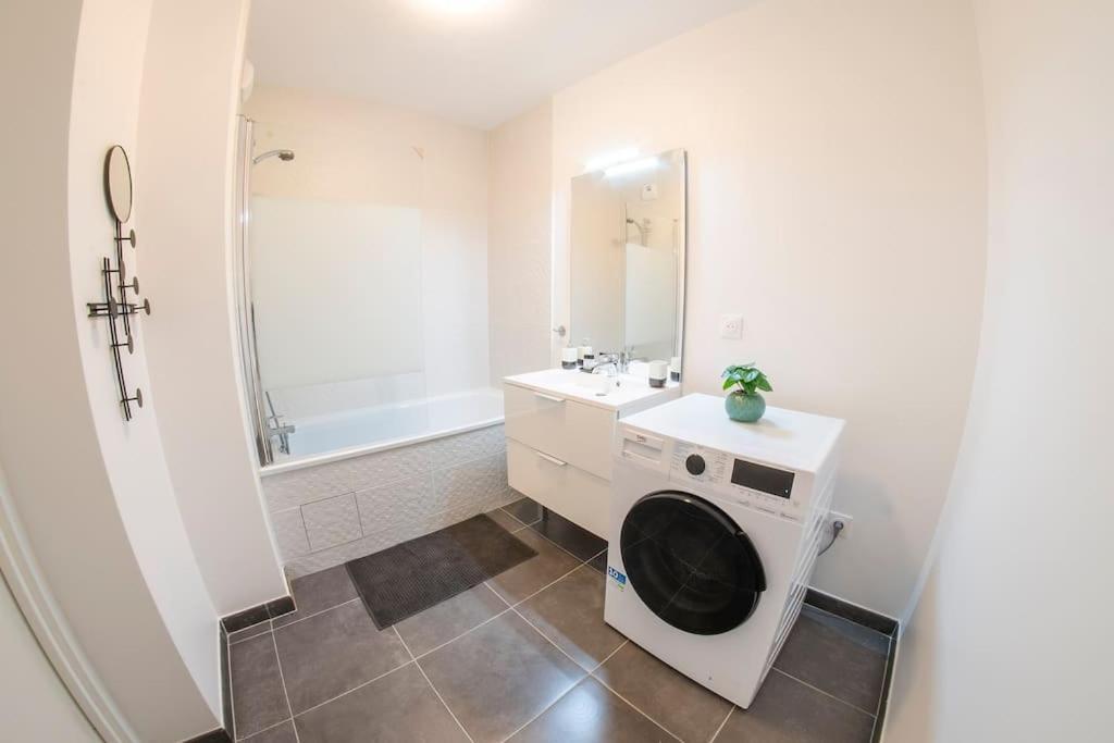 Paris & Disneyland - 2Min From Train Station - Free Private Parking Villiers-sur-Marne Luaran gambar